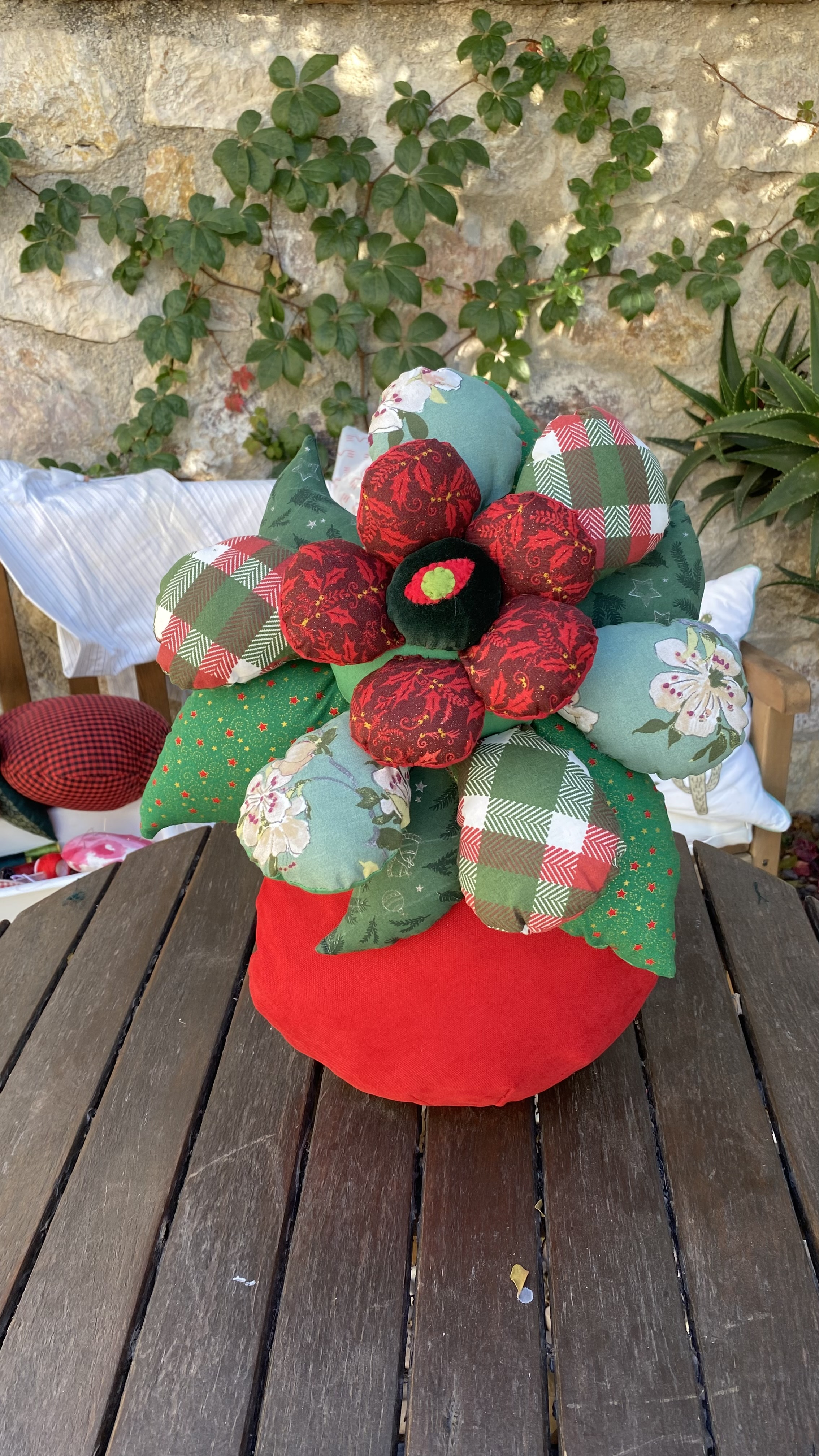 Hula Dekoratif Yastık