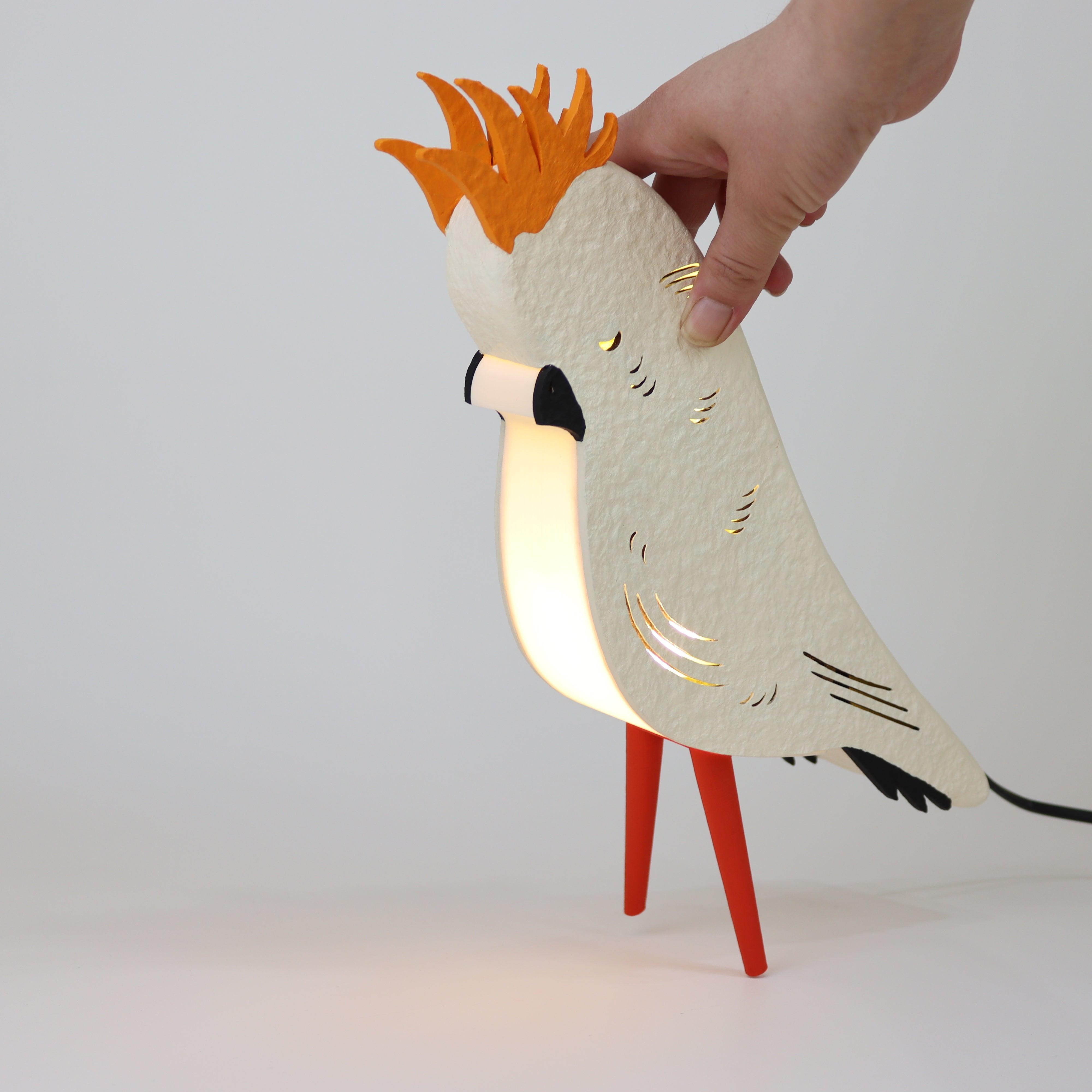 Kakadu Masa Lambası