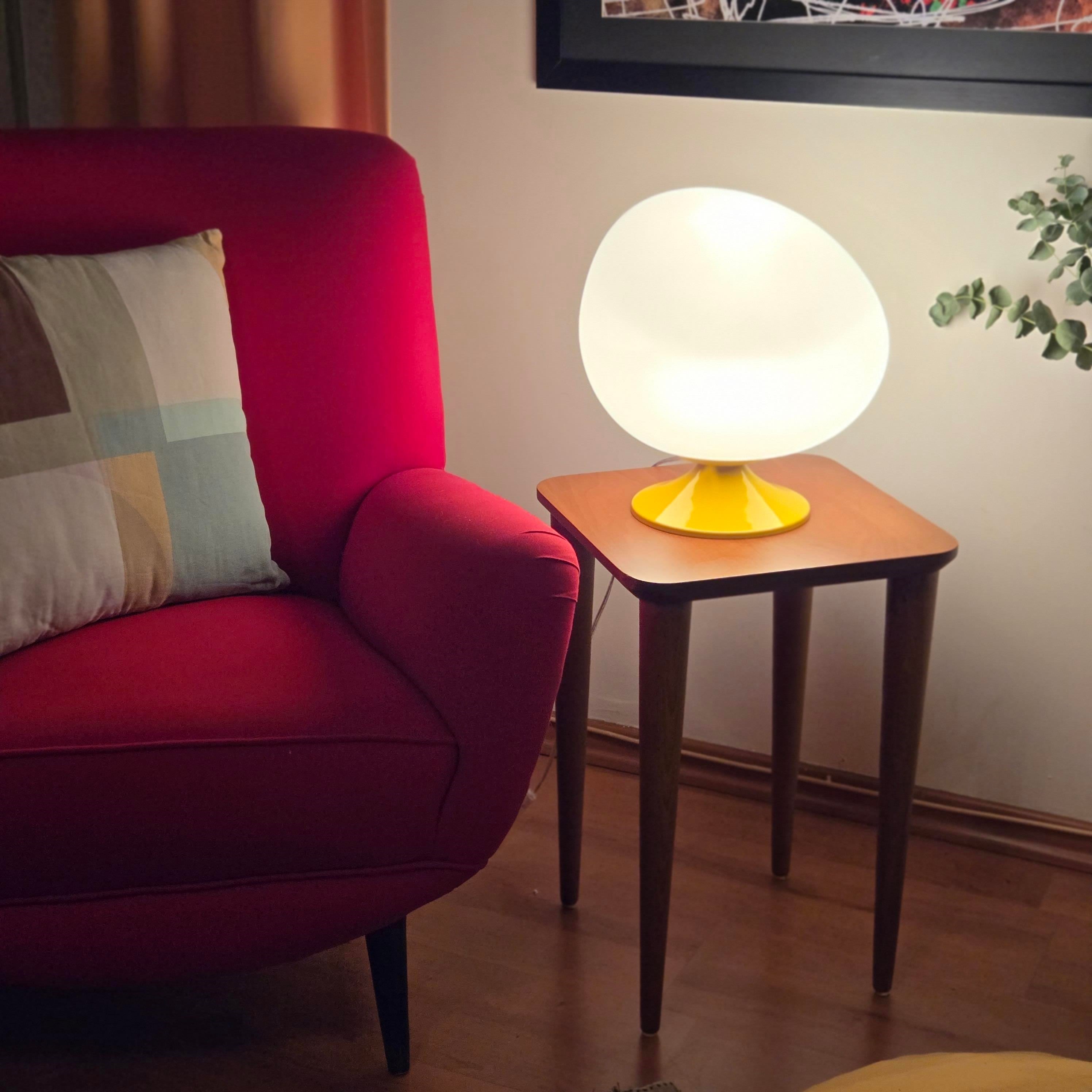 Sarı Egg Masaüstü Aydınlatma