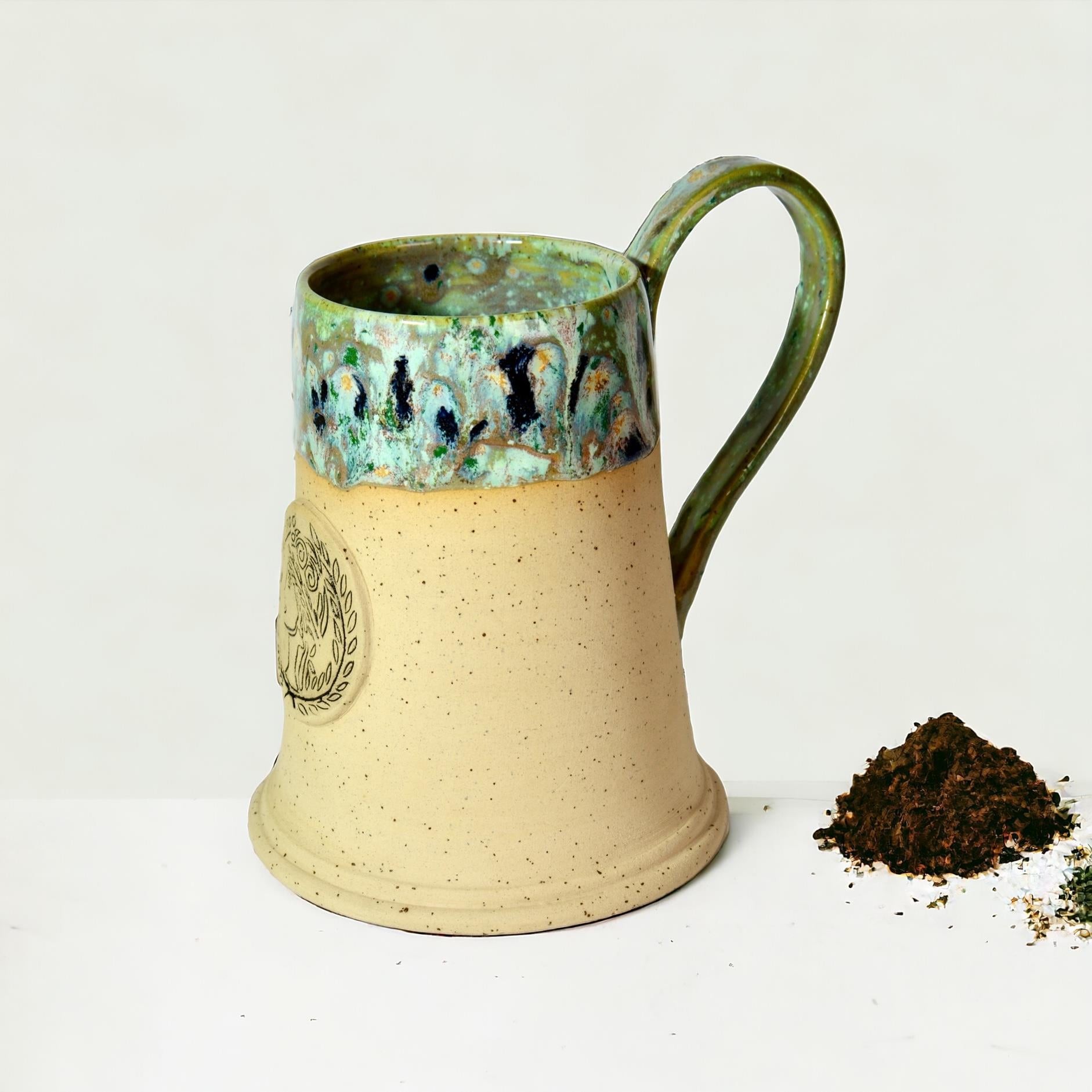 Stoneware Figürlü Bira Bardağı