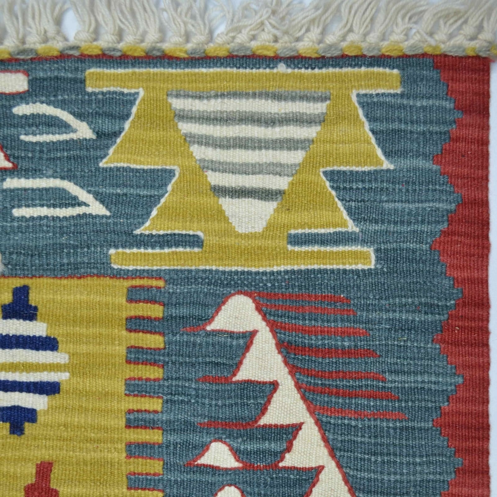 Uşak Yünden El Dokuma Yeşil, Sarı ve Bordo Renk Kilim 120x180 cm