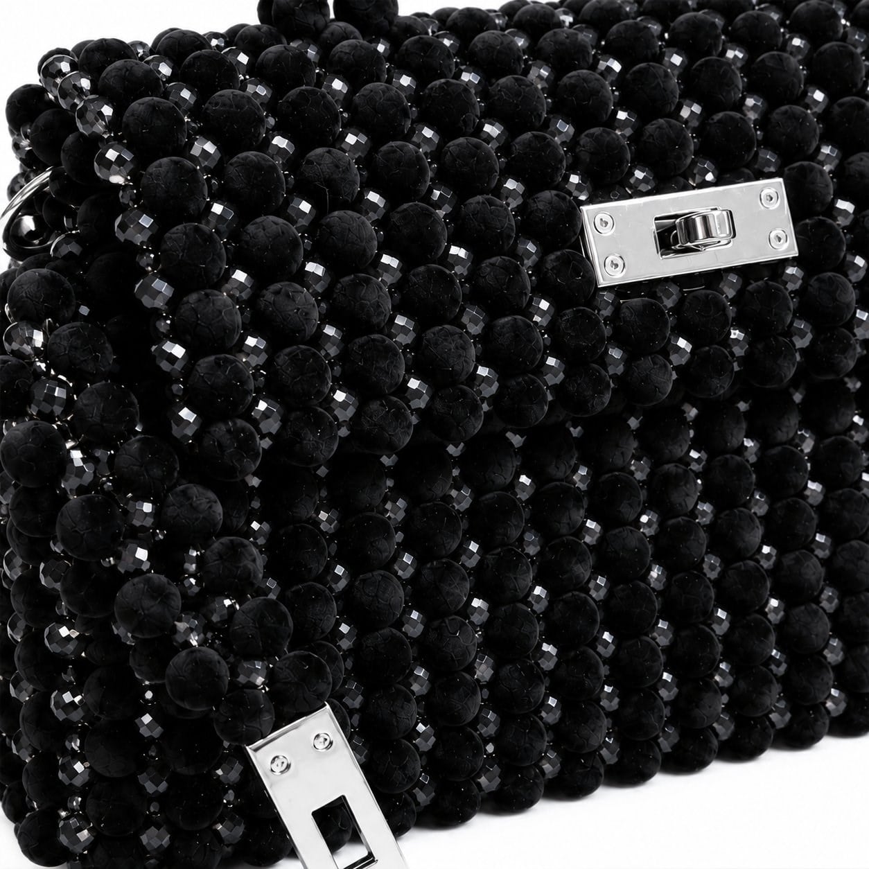 Velis Ebony