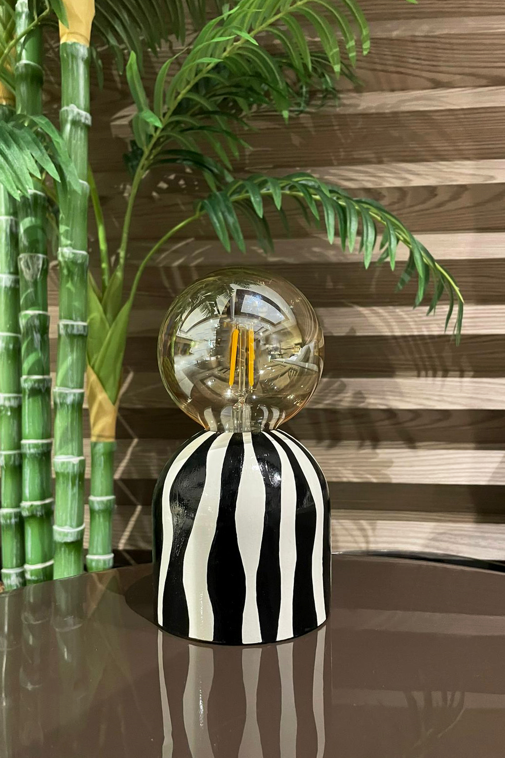 Zebra Masa Lambası