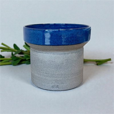 Blue Edge Stoneware Vazo