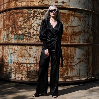 Britta Envelope Satin Shirt