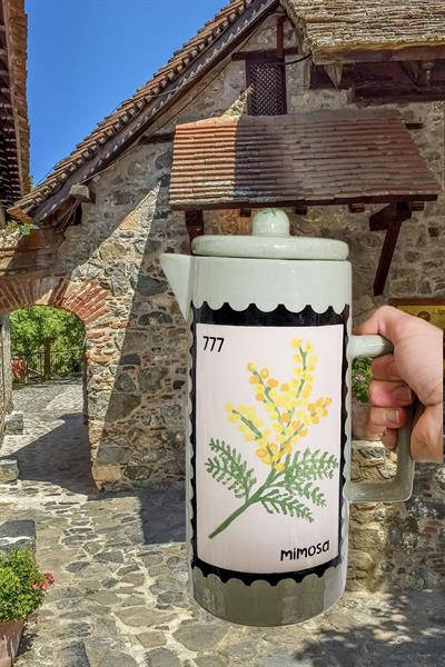 Çiçekli Sürahi 10