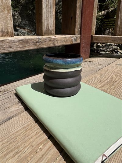 Darcy Green Cup - Ripple