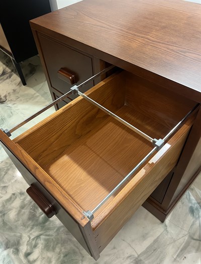 Dört Çekmeceli Komodin