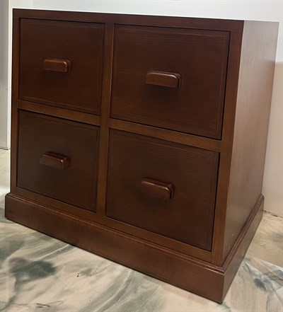 Dört Çekmeceli Komodin