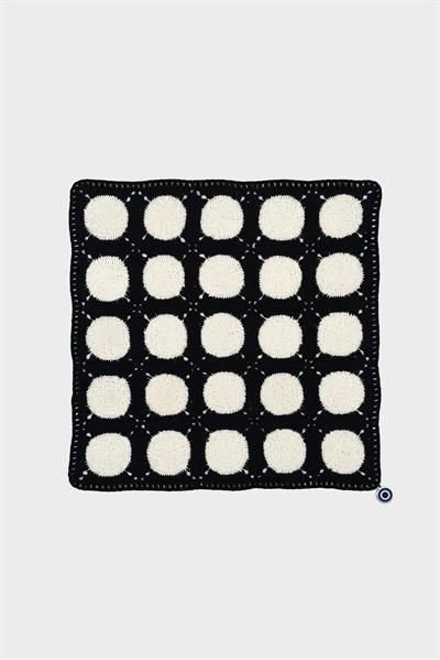 Dots El İşi Dantel Örtü