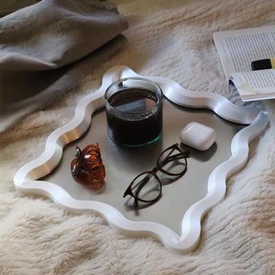 Flow Tray Tepsi