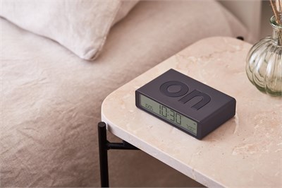 Lexon Flip Klasik Şarj Edilebilir Alarm Saat Koyu Gri