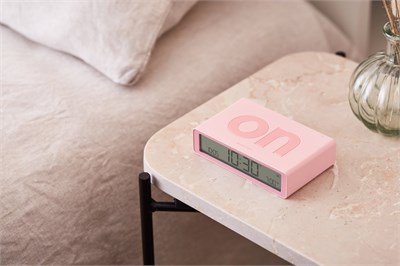 Lexon Flip Klasik Şarj Edilebilir Alarm Saat Pembe