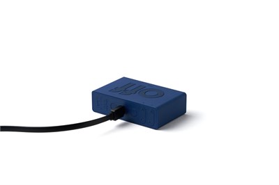 Lexon Flip Mini Şarj Edilebilir Alarm Saat Lacivert