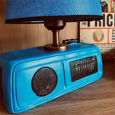 Retro Mavi Radyo Aydınlatma
