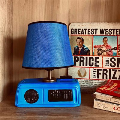 Retro Mavi Radyo Aydınlatma