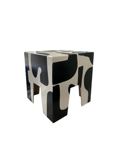 Siyah Desen Basq Ahşap Sehpa