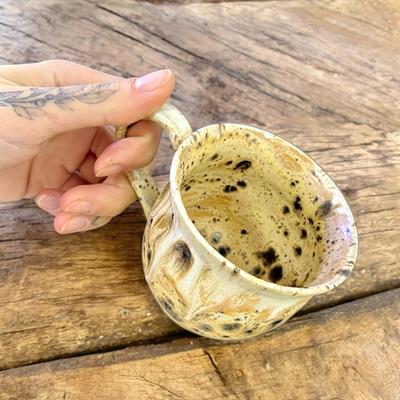 Stoneware Benekli Fincan