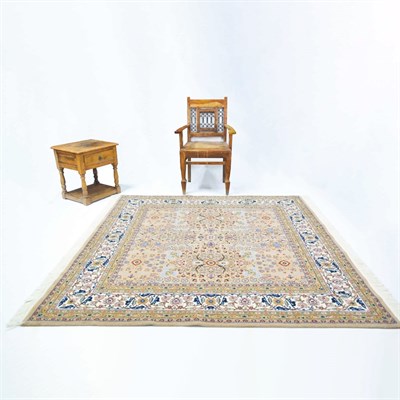 Yedi Dağın Çiçeği Desenli El Dokuma Deve Tüyü Rengi Kare Hereke Halısı 176x176 cm