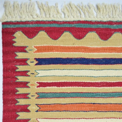 Yünden El Dokuma Çizgili Uşak Kilim 108x173 cm