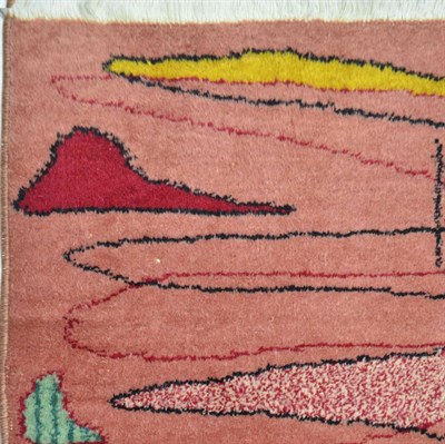 Zeki Müren Tasarımı Pembe Renk ve Geometrik Desenli Isparta Halısı 123x211 cm