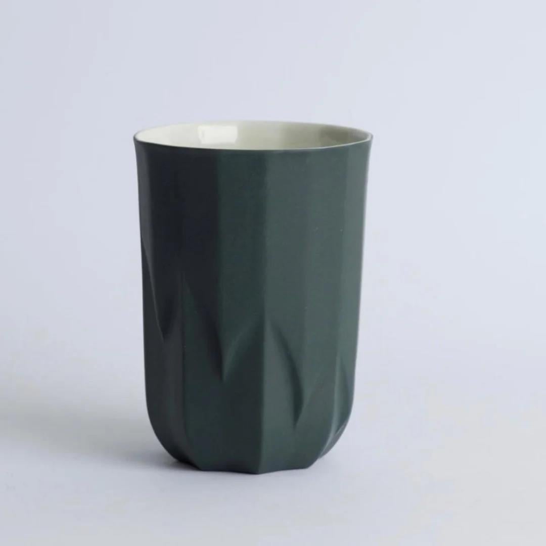 Başak Ceylaner / Tulip Çift Renk Porselen Mug