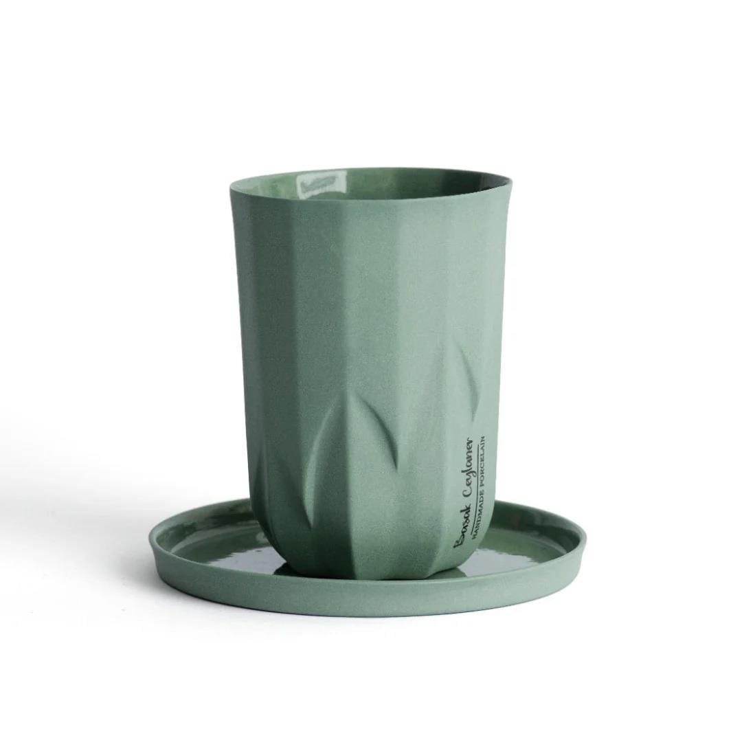Başak Ceylaner / Tulip Porselen Mug & Tabak Seti
