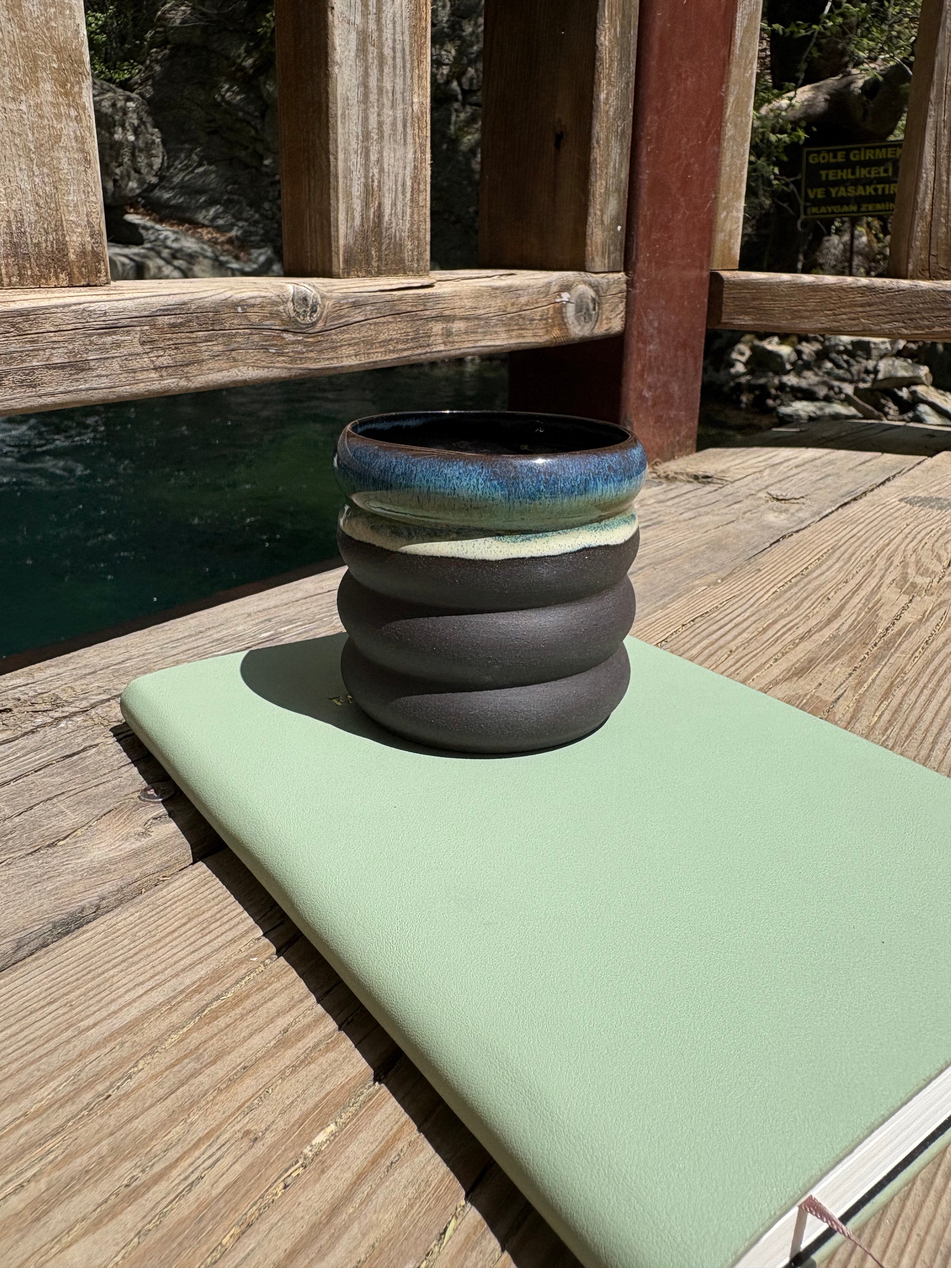 Darcy Green Cup - Ripple