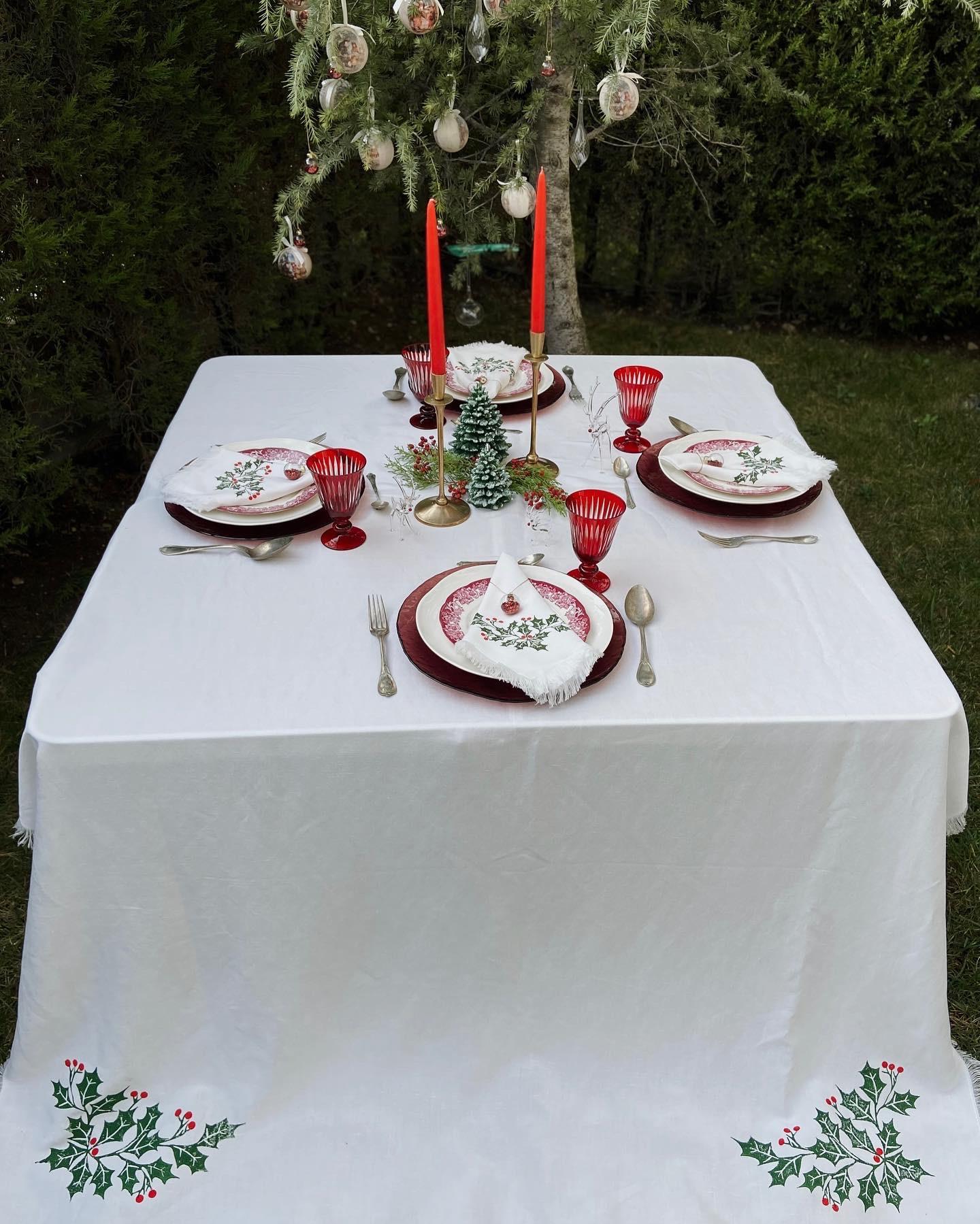 ILEX MASA ÖRTÜSÜ