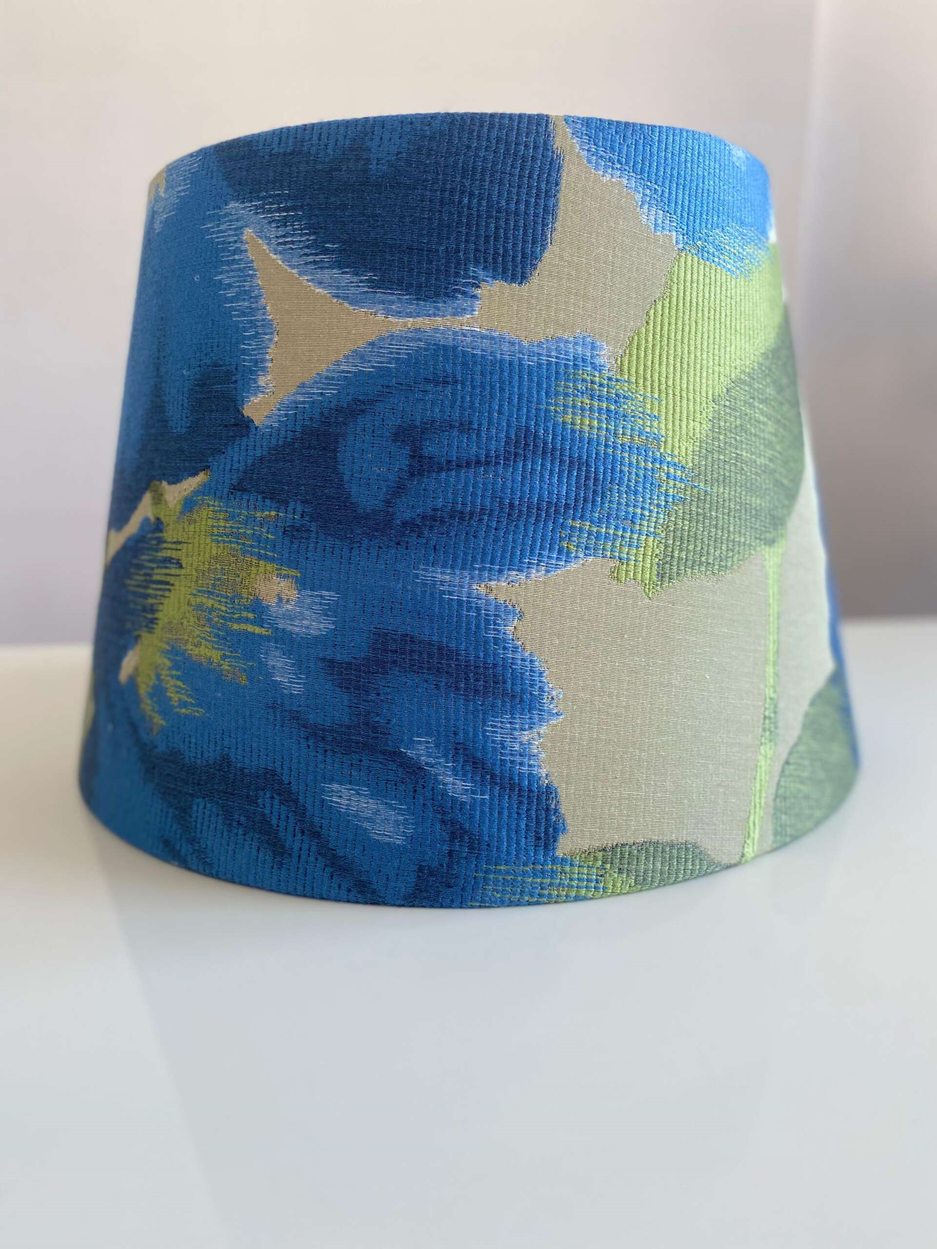 Konik Mavi Jakarlı Şapka