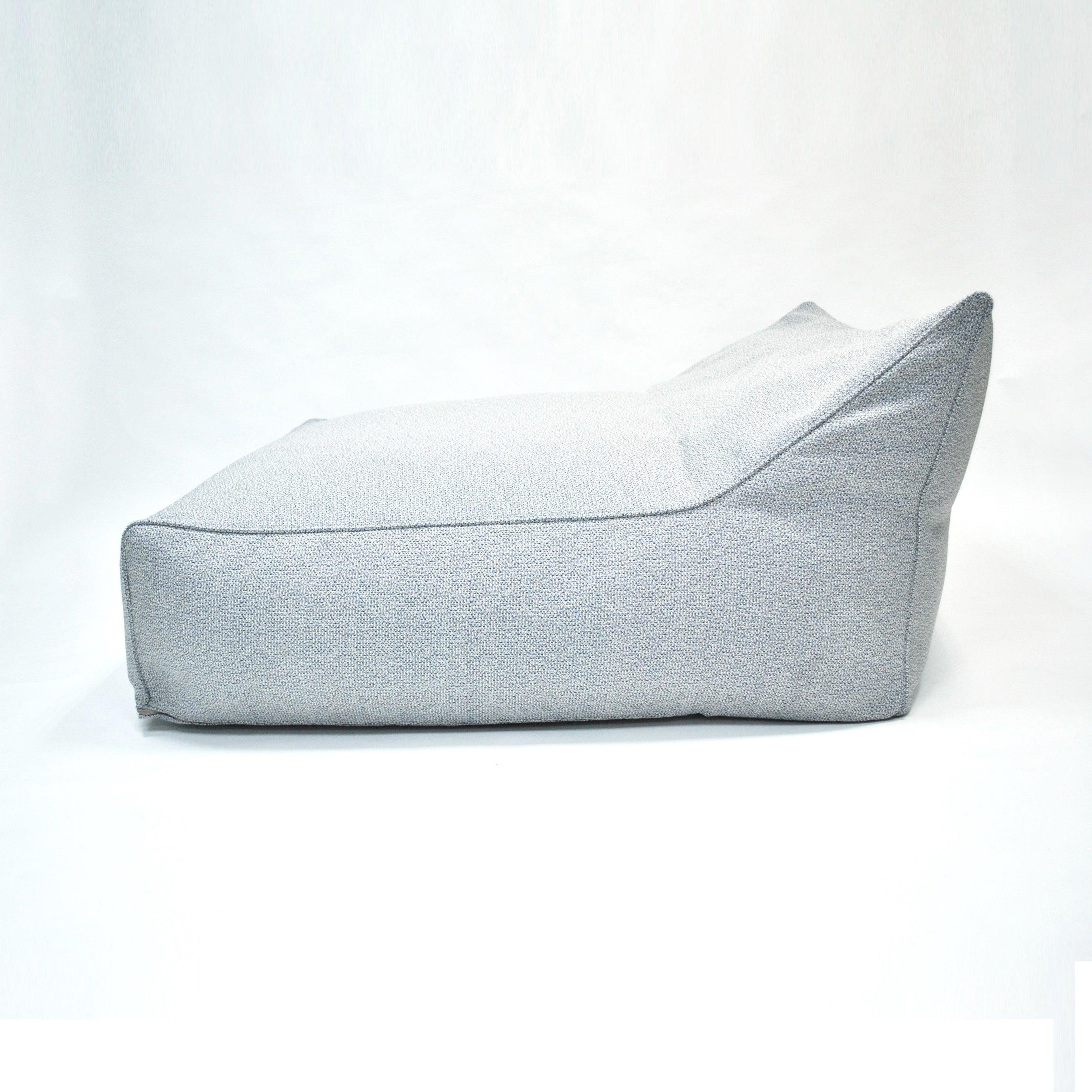 outdoor chillout daybed