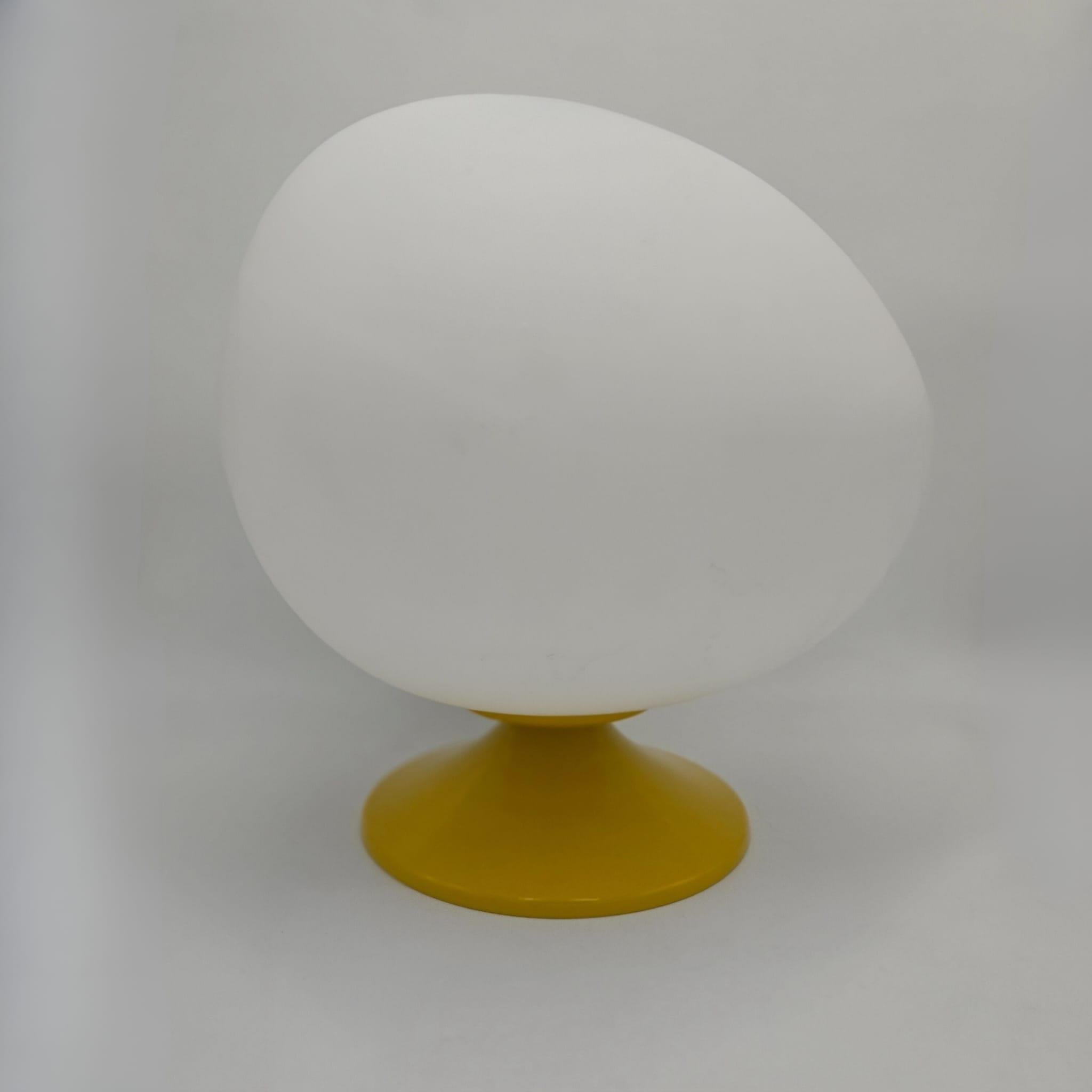 Sarı Egg Masaüstü Aydınlatma