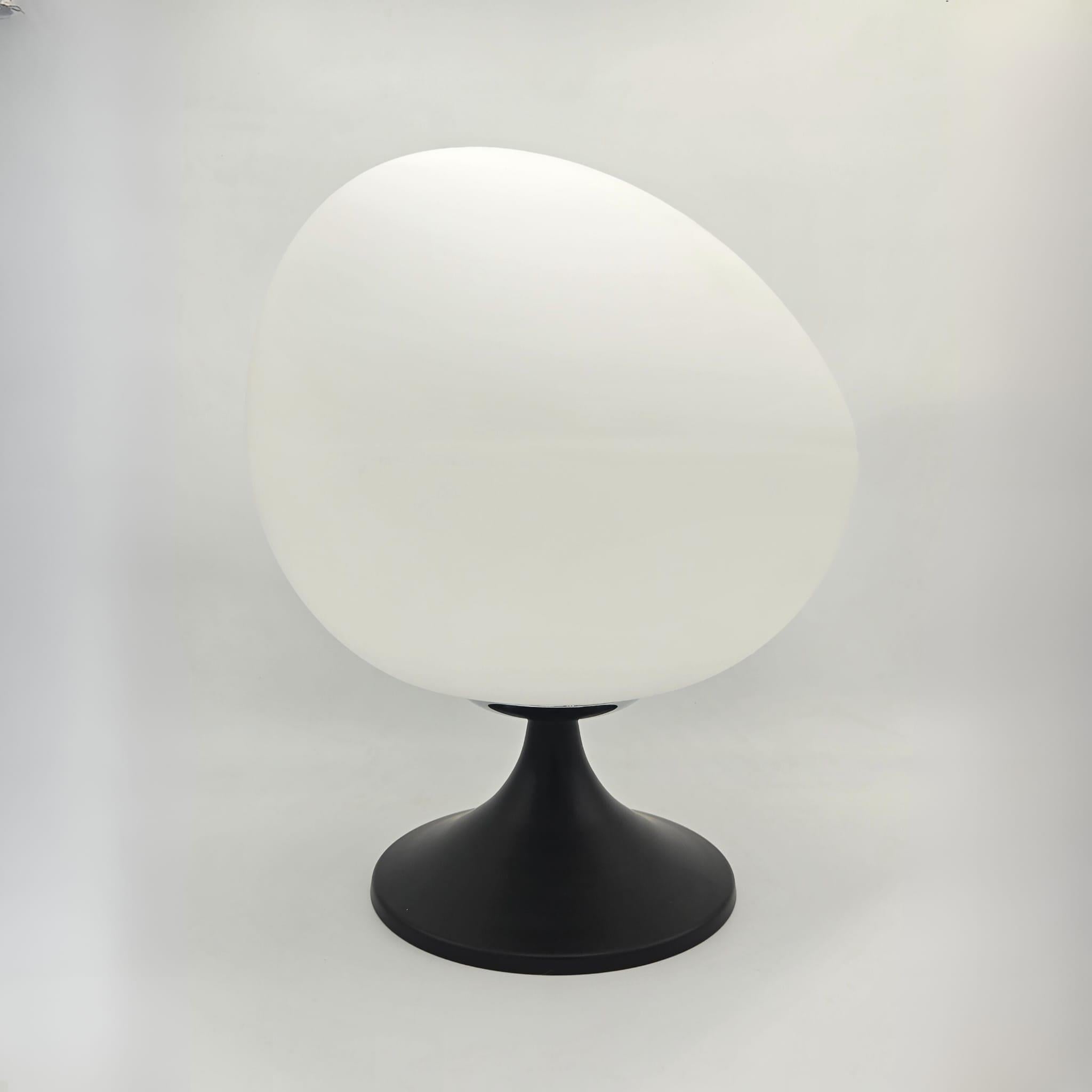 Siyah Egg Aydınlatma