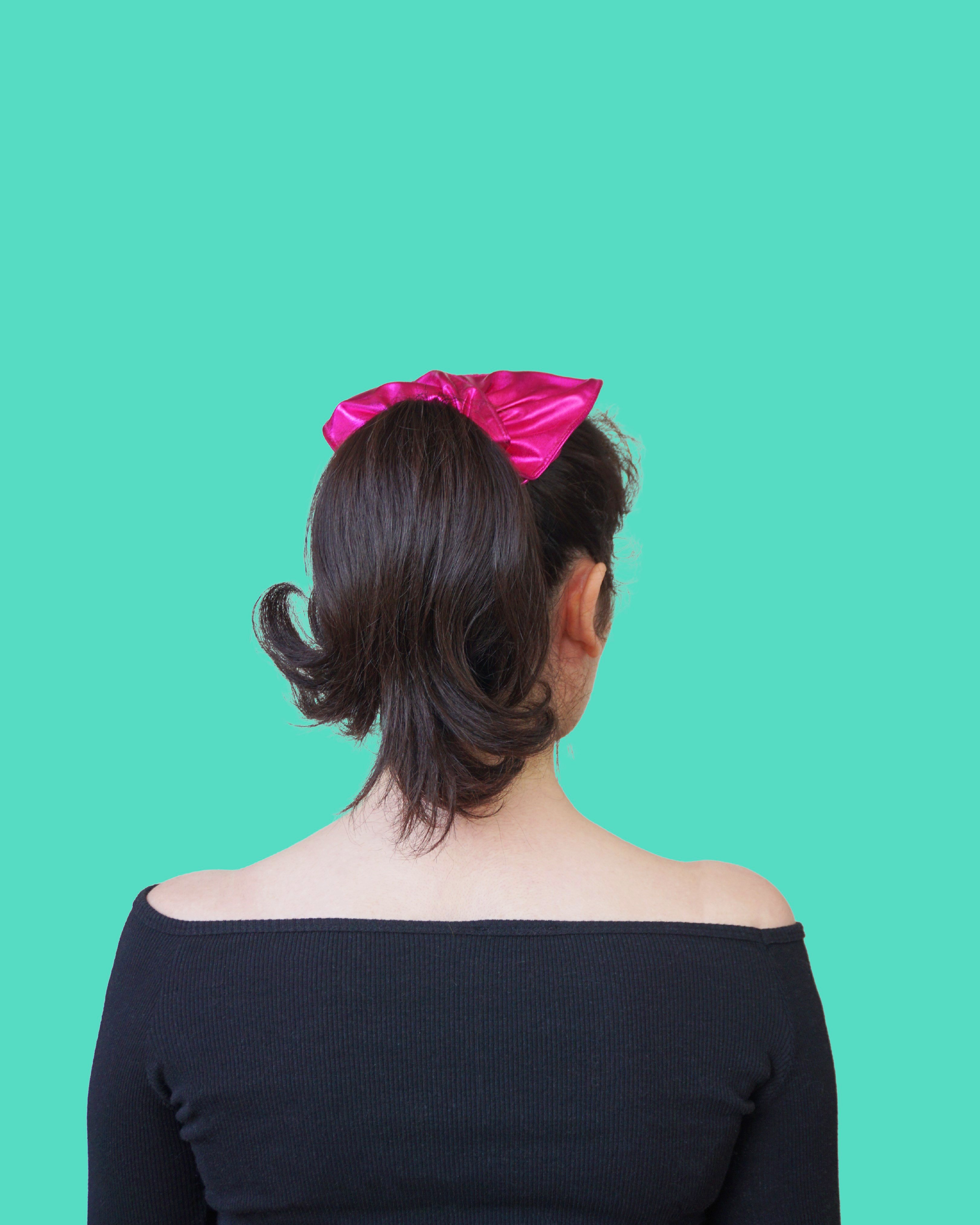 Tōten Metalik Pembe Scrunchie