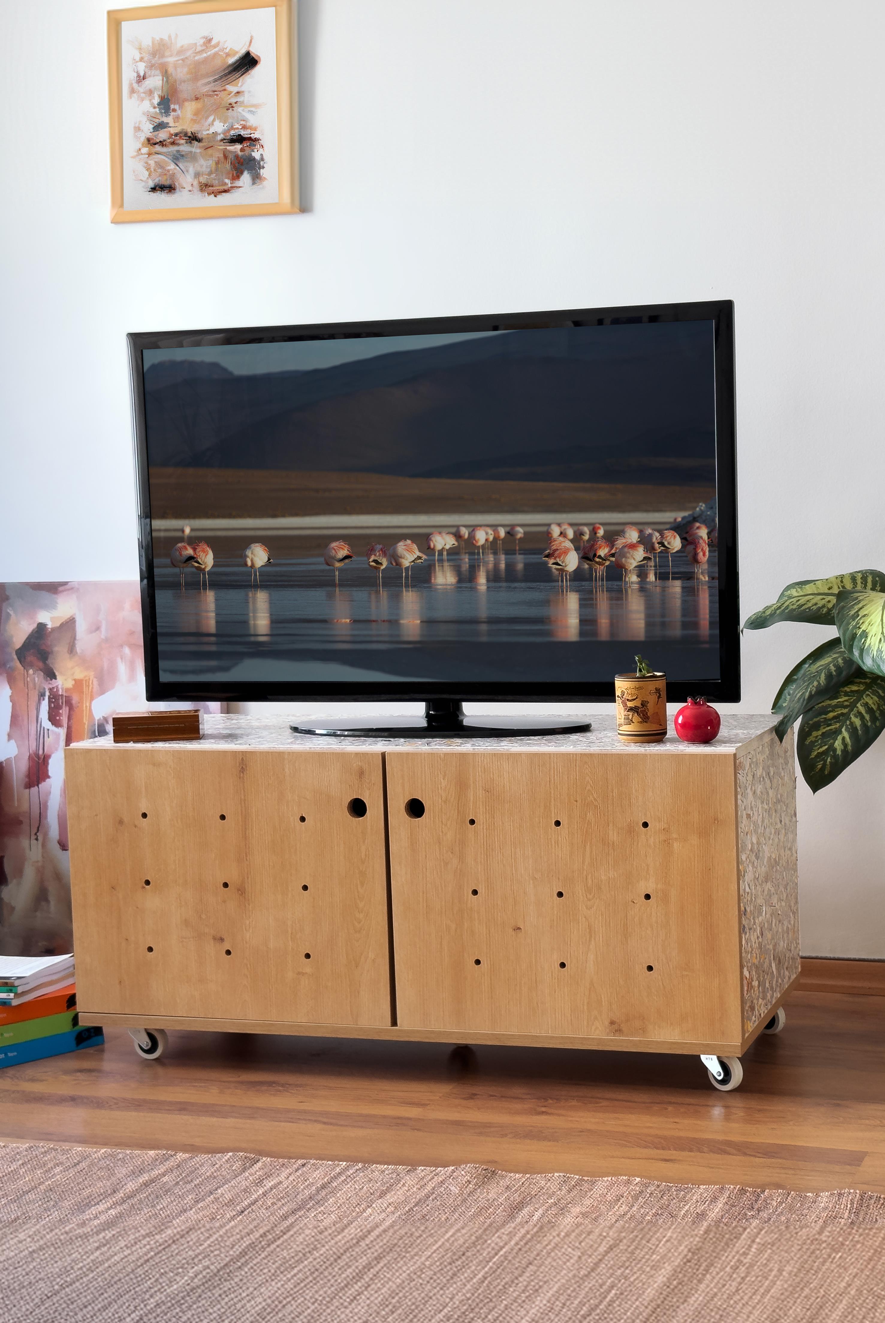 Yasy - Modüler Kapaklı Tekerlekli Konsol- TV Ünitesi- Geri Dönüşüm Kompozit Panel (RCP)