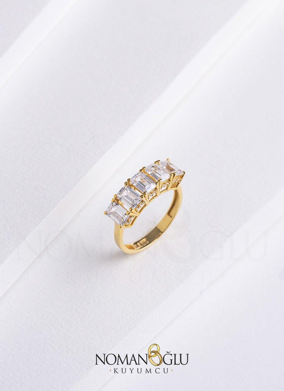 22 Ayar Beştaş Yüzük