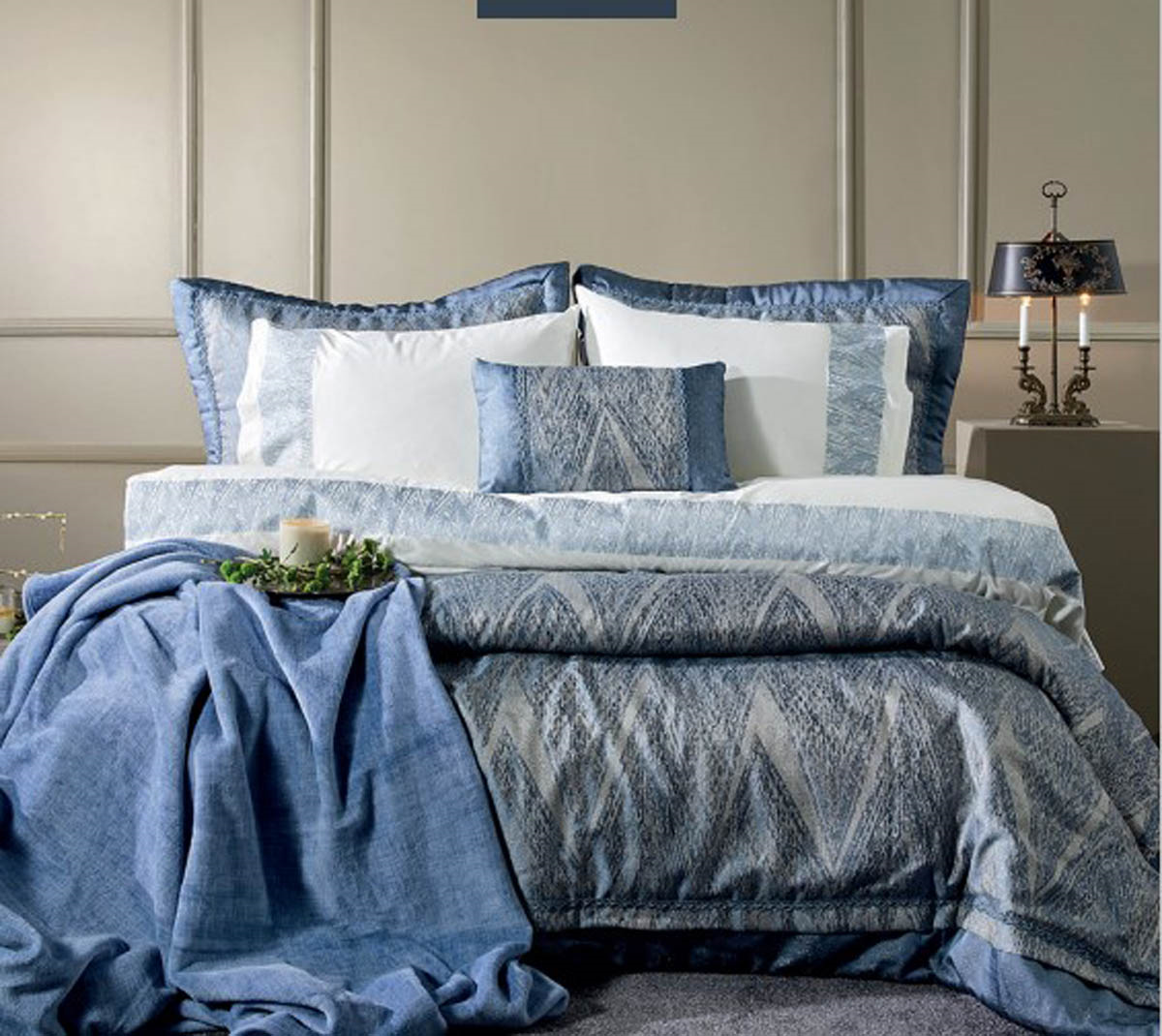 apricitas-dora-lacivert-ceyiz-