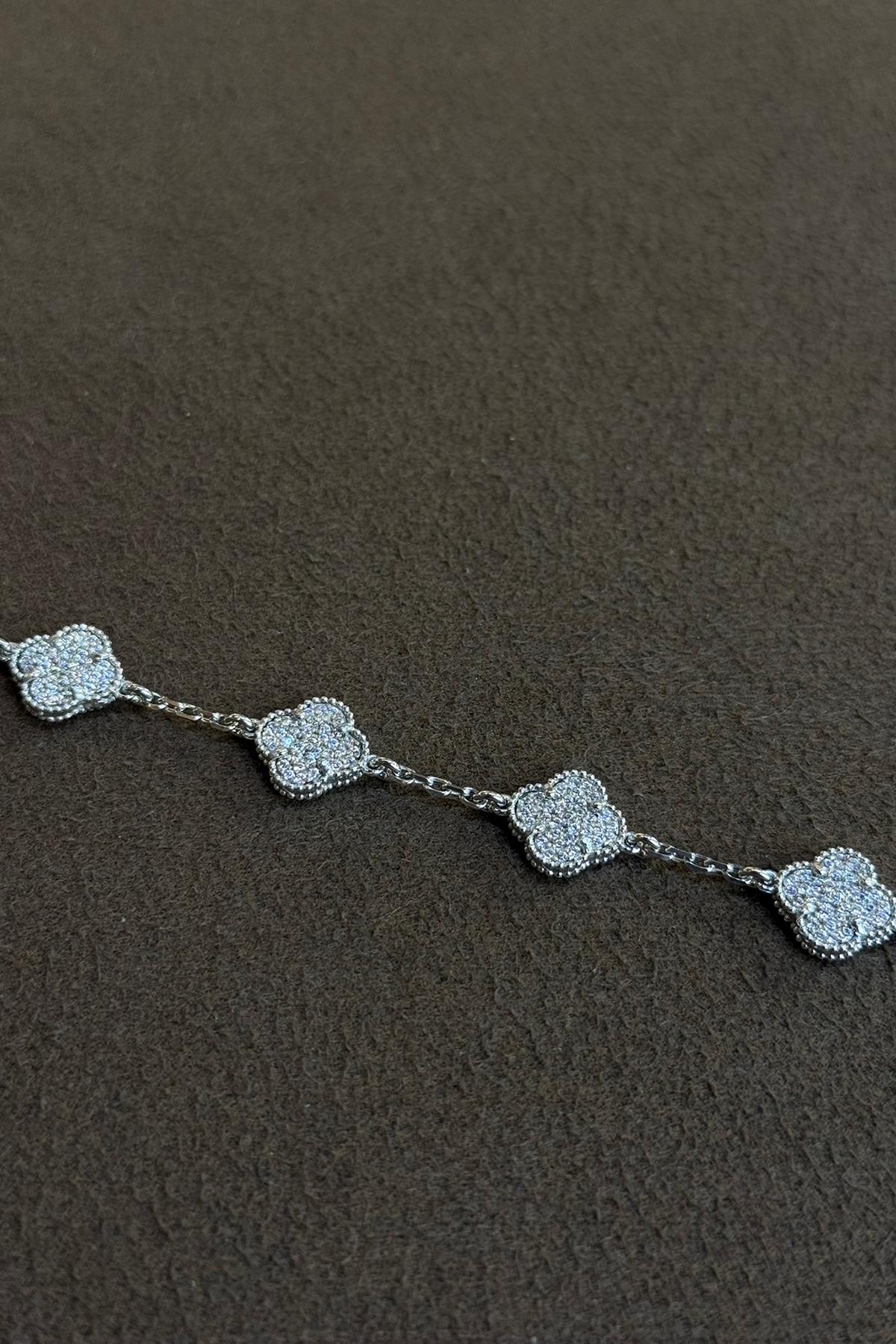 Yonca Model Gümüş Bileklik By-9069