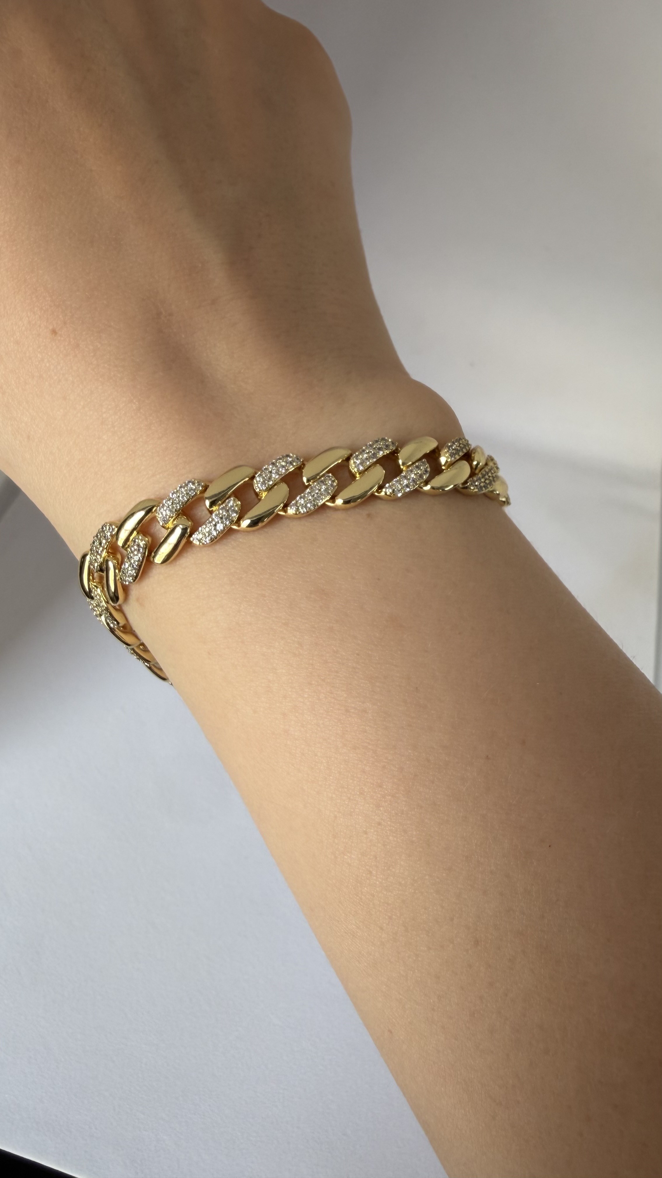 Gold Taşlı Gurmet Bileklik