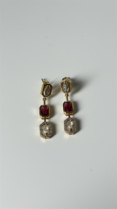 Gold Renk Pembe Taşlı Sallantılı Küpe