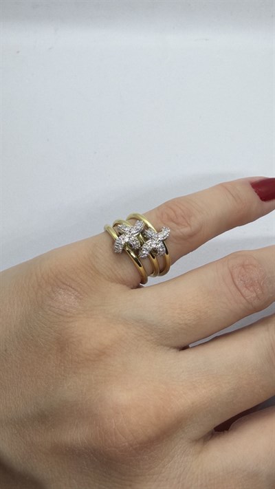 Üçlü Katlamalı Taşlı Gold Yüzük