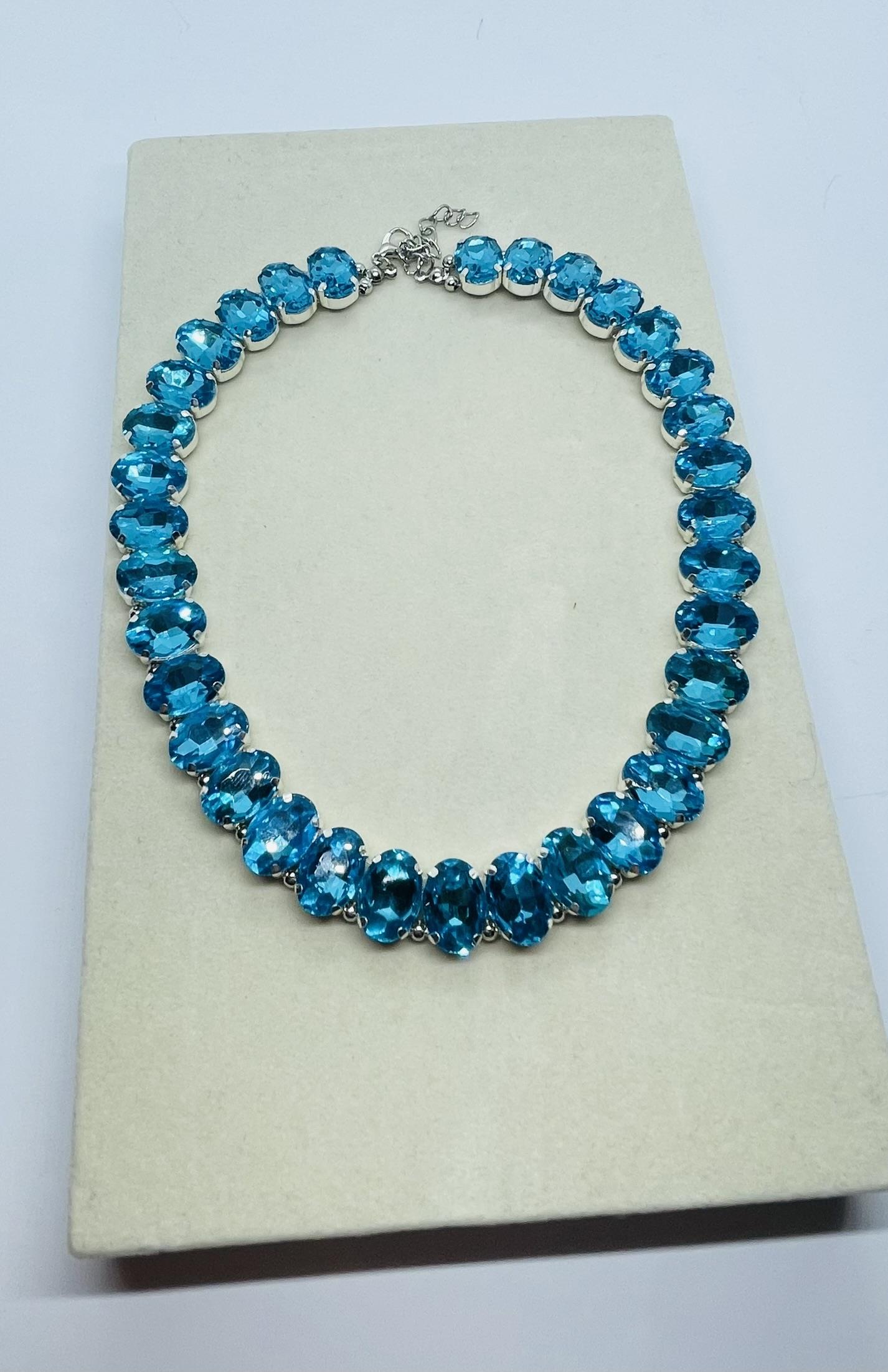 Badem Mavi Swa Taşlı Choker Kolye