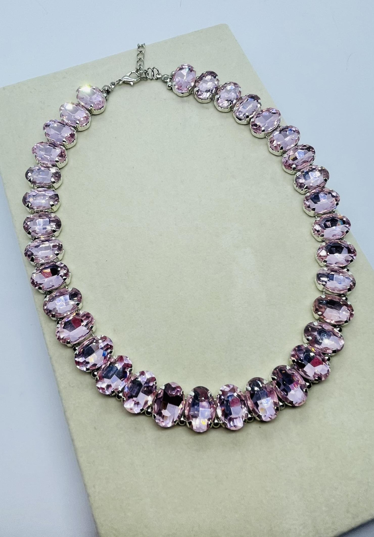 Badem Pembe Swa Taşlı Choker Kolye