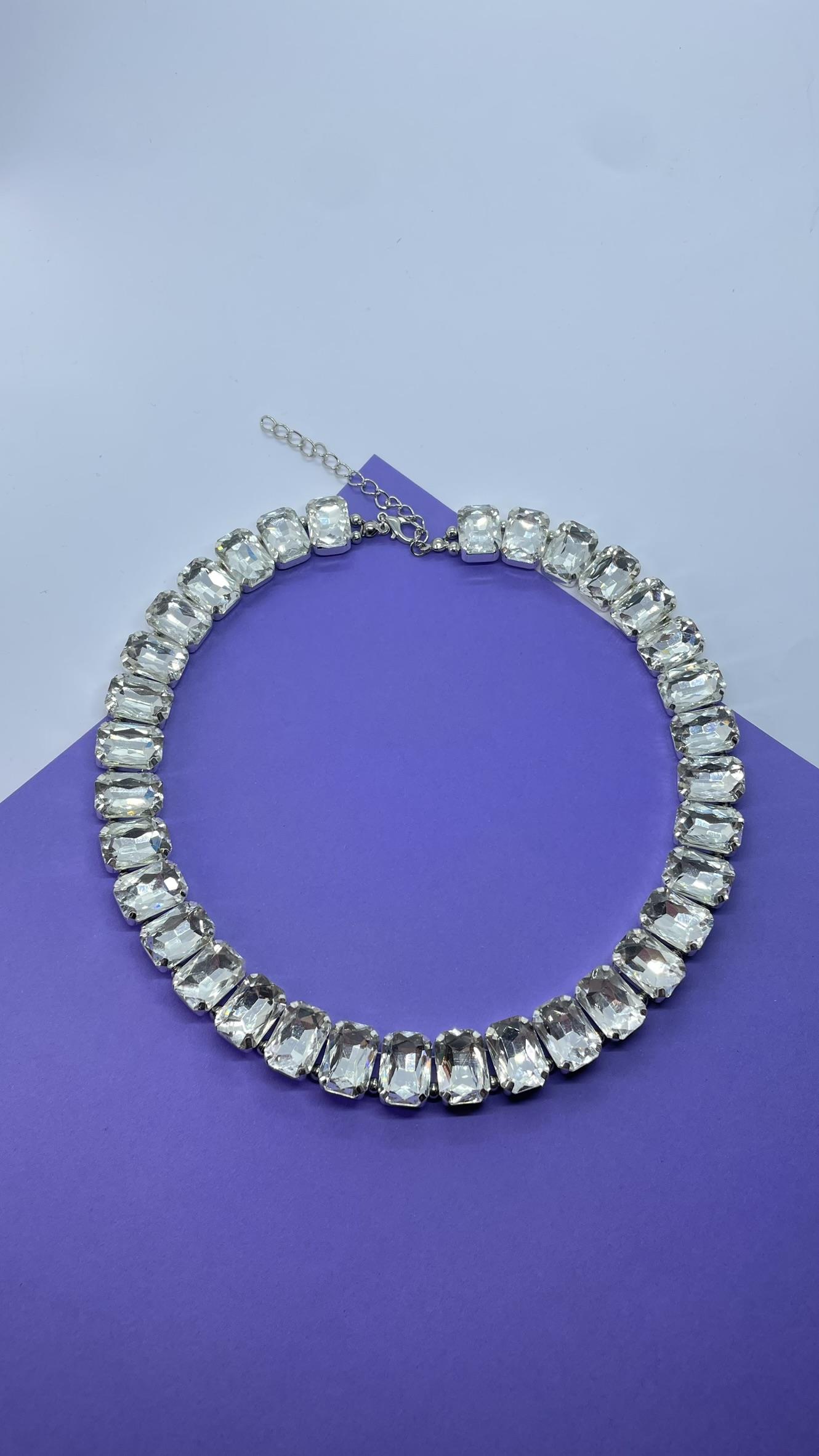 Beyaz Taşlı Choker Kolye