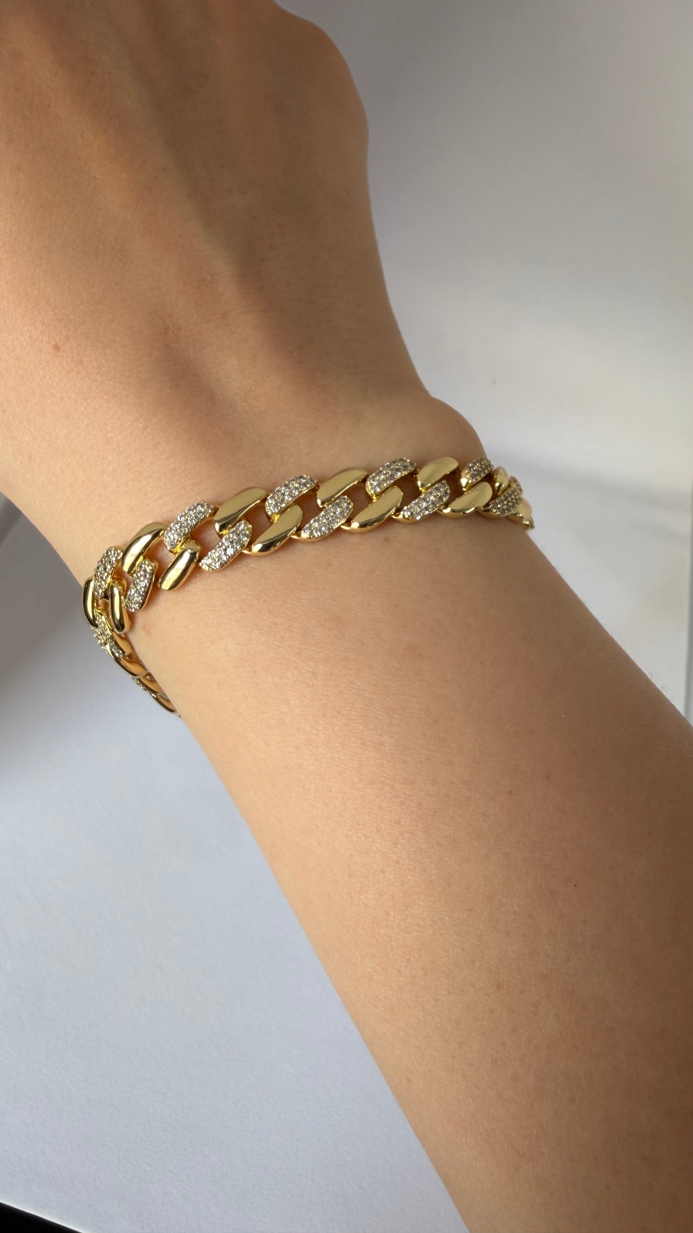 Gold Taşlı Gurmet Bileklik
