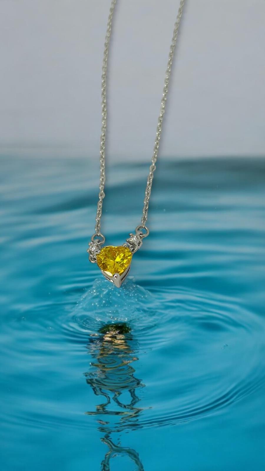 İki Taşlı Kalpli Kolye