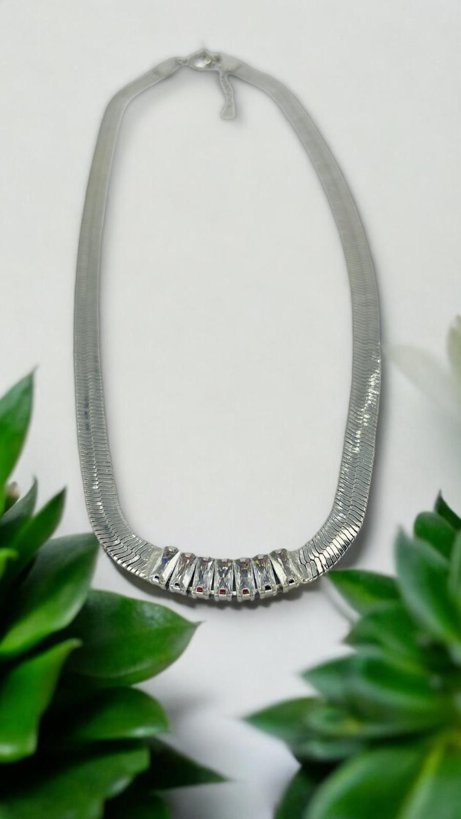 İtalyan Yassı Zincir Ortası Baget Taşlı (925)