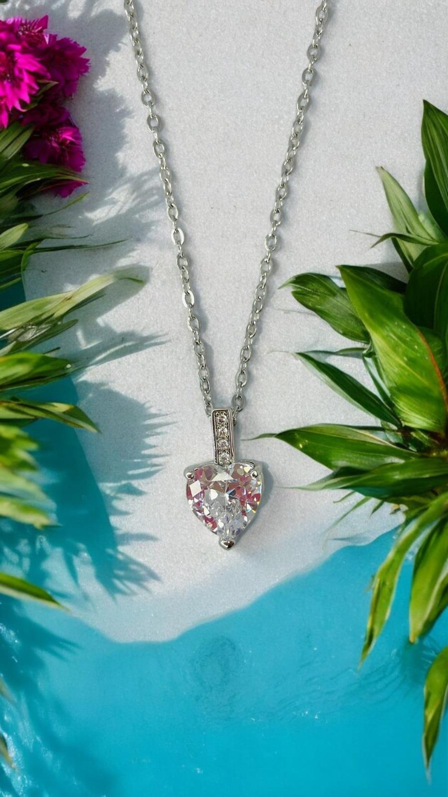 Kalp Swa Uçlu Kolye