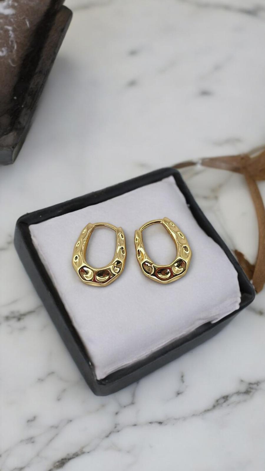 Mini Amorf Halka Küpe