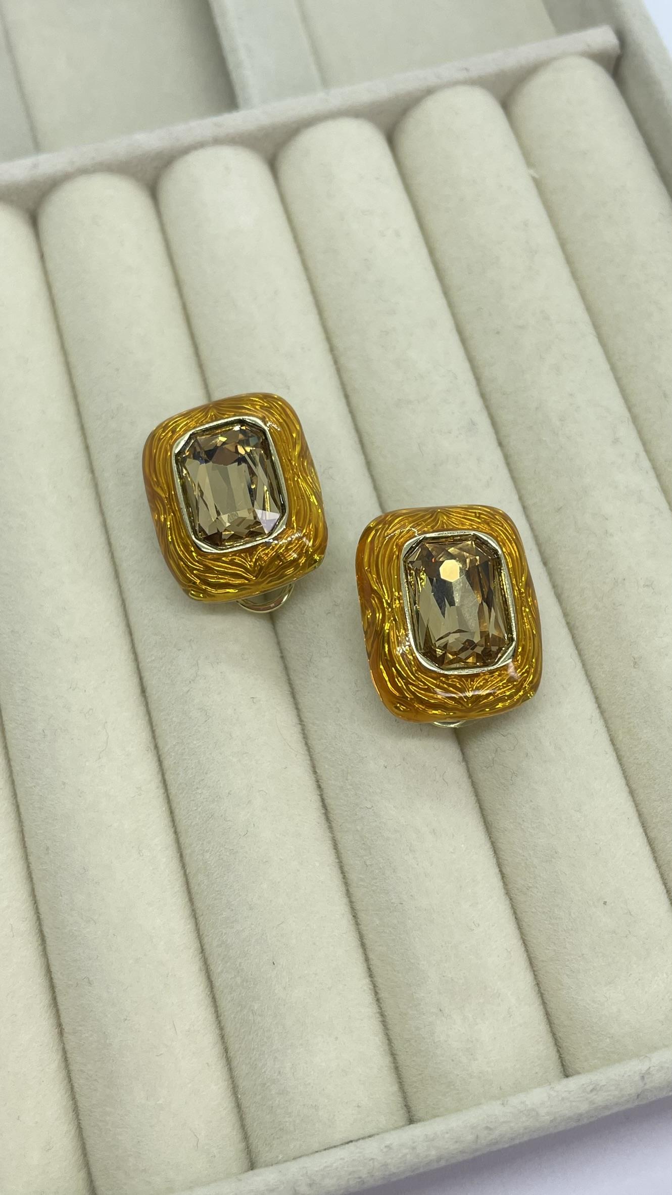 Premium Seri Bal Rengi Küpe